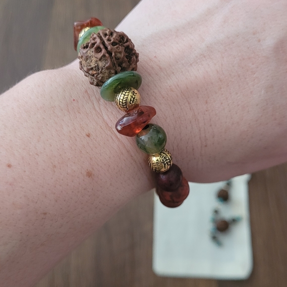 Intricate Carved Wood, Glass and Clay Beaded Bracelet and Earring Set. - Picture 3 of 4